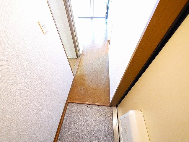 ビューテラスA棟（光台）の玄関|出入りしやすい玄関です