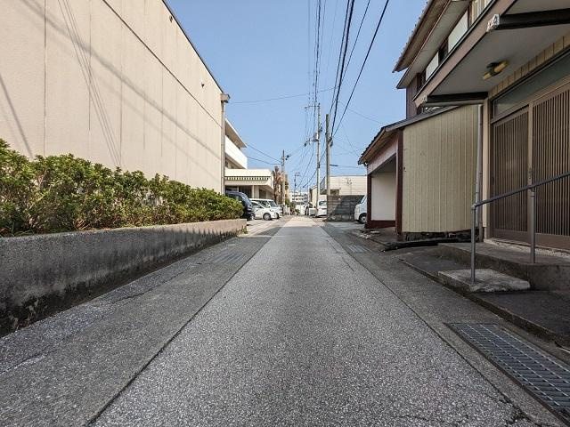 高知市長浜の前面道路含む現地写真