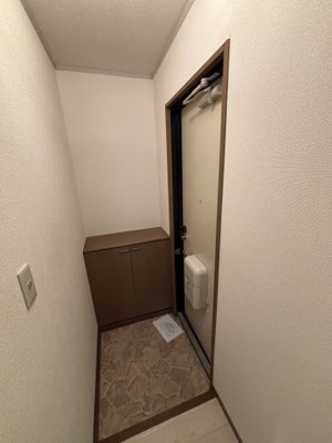 【玄関】 | エントピアナワテ　A棟