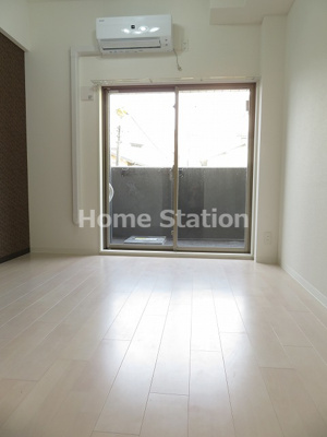 【洋室】 | ワールドアイ梅田WEST