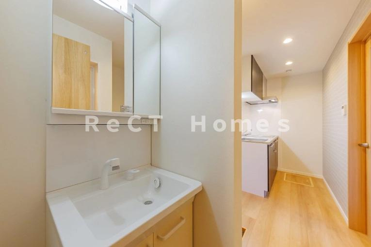 姫路市青山北１丁目のハイツの洗面所