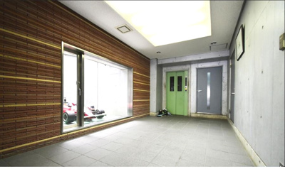 【ロビー】 | コートシルバーストーン　※4/1内見開始 | 個性的なエントランス(^^)/