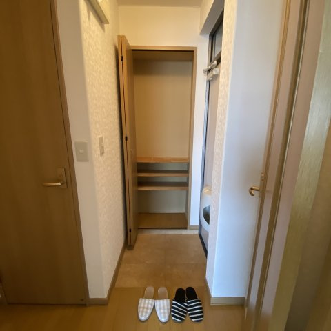 ホワイトステージの玄関|落ち着いた玄関です