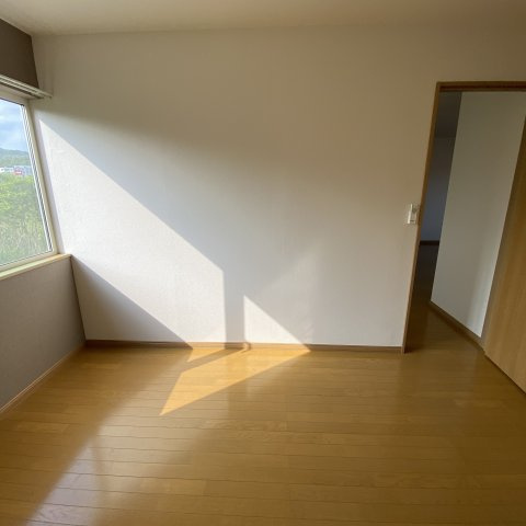 ホワイトステージの洋室|明るい洋室です