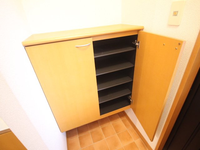 セジュール大山崎の収納|シューズBOX