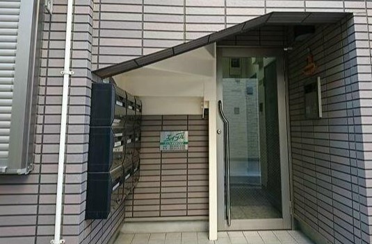 【エントランス】