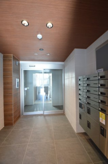 【ロビー】 | IRMS(アイアールエムエス)