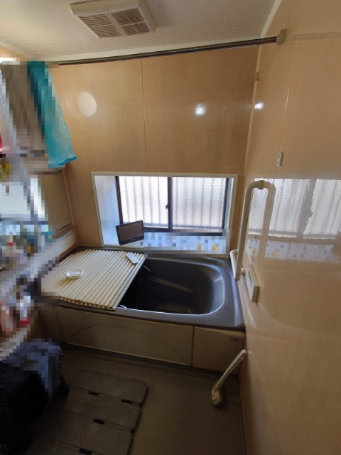 小牧市小牧５丁目　中古戸建の浴室|ゆったり過ごせるお風呂です