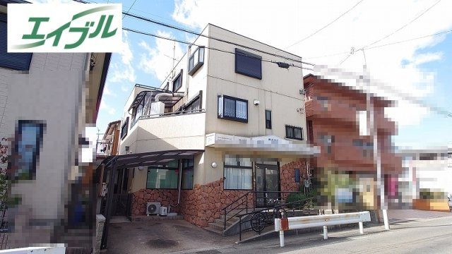 小牧市小牧５丁目　中古戸建の外観|鉄骨造3階建・建物面積７０.６１坪。