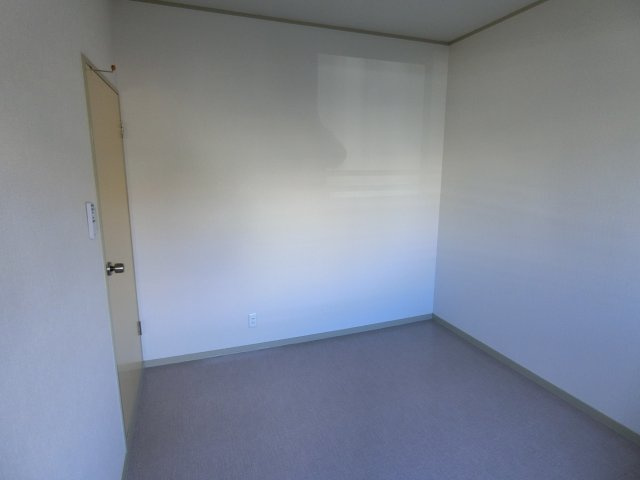 ルグラン嶋津の洋室