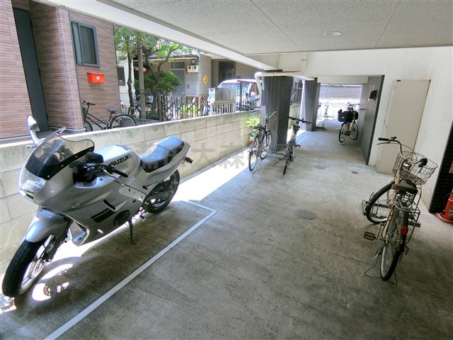 FORTISⅡ(フォルティスツーのその他共用部分|バイク置き場　空き状況等詳細はお問合せください。
