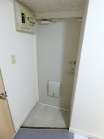 セブンヒルズの玄関