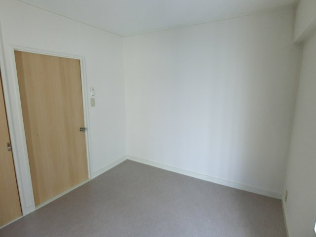 セブンヒルズの洋室