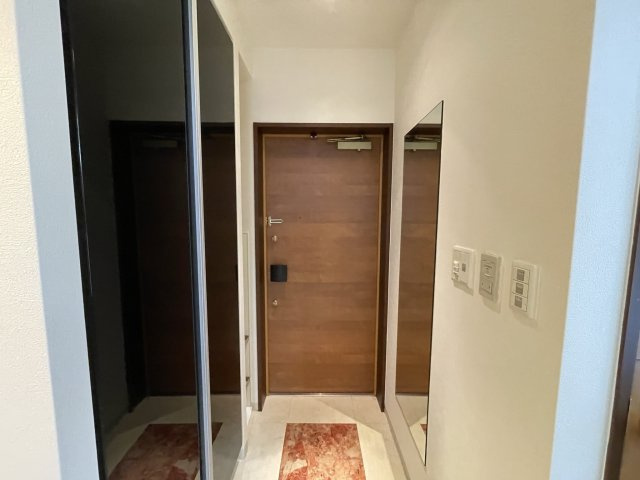 マスターズレジデンス道頓堀Ⅱの玄関