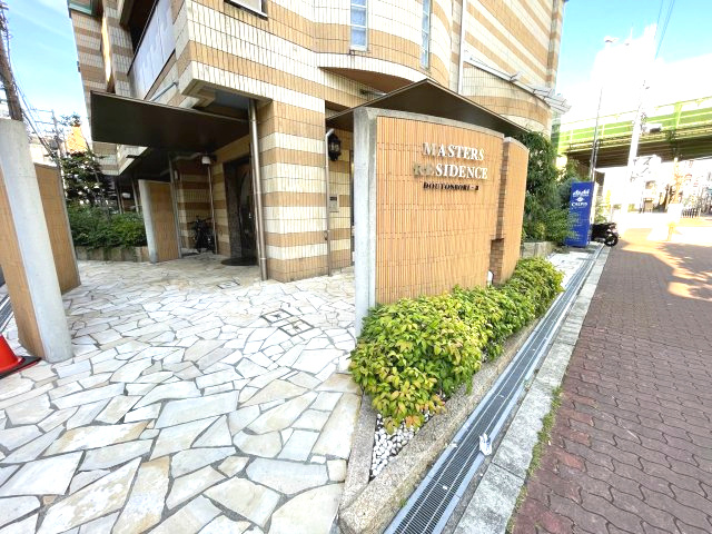 マスターズレジデンス道頓堀Ⅱのエントランス