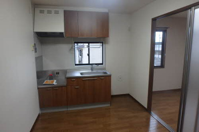 【キッチン】 | リバーラインK's | キッチンに窓があります