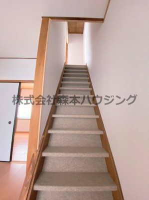 【内装】 | 　北岸和田貸家 | 室内階段部分です