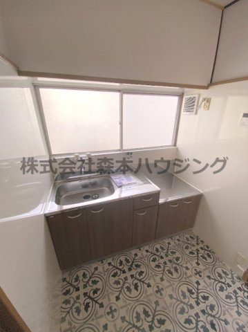 【キッチン】 | 　北岸和田貸家 | コンパクトなキッチンで掃除もラクラク