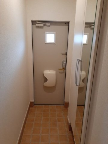 ラ・フェリーチェの玄関