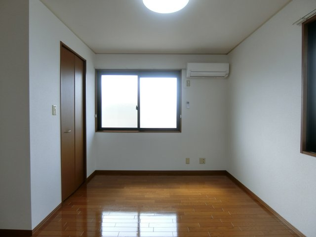 ひるがおAの洋室