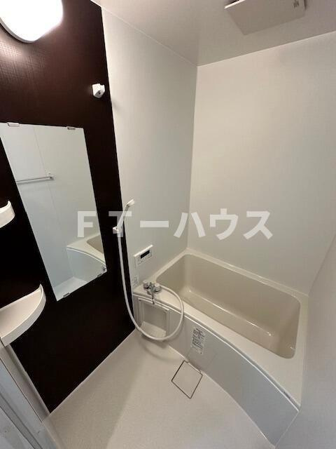 フォレスト七林の浴室