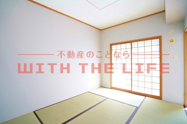 ダイアパレス六ツ門【10,000円キャッシュバック対象物件】の和室|落ち着いた雰囲気の和室付きです