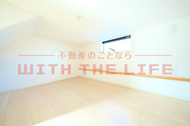 k-ideal八女【キャッシュバック対象物件】の洋室|明るい洋室です