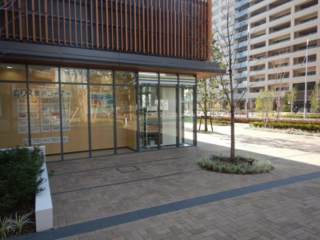 HARUMI FLAG PARK VILLAGE C棟のエントランス