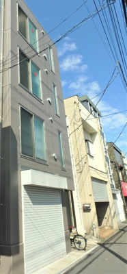 ★建物入り口★