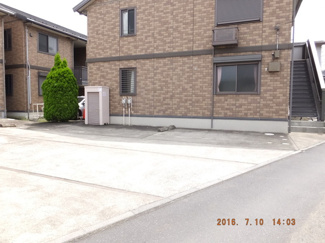 敷地内駐車場(空き確認要)