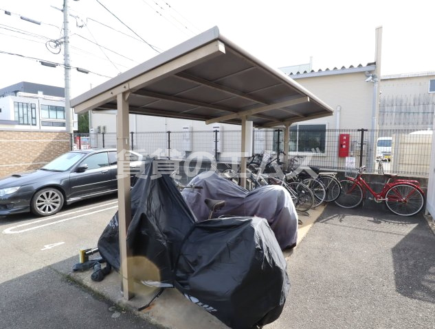 【その他共用部分】 | グランドゥール板付 | グランドゥール板付の駐輪場