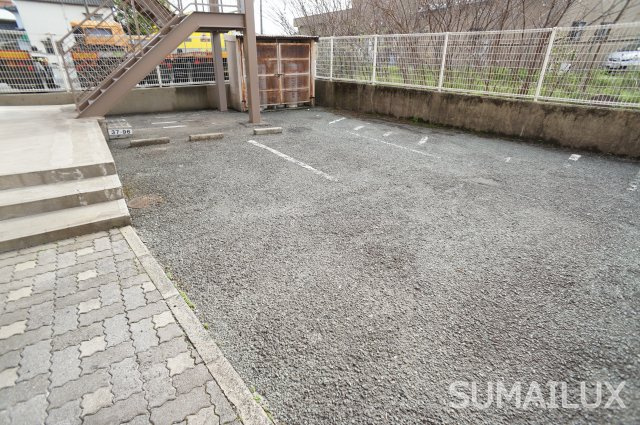 熊本市西区蓮台寺１丁目のアパートの駐車場