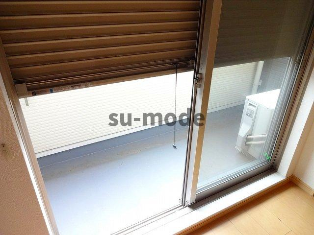 プレジェーネ一津屋のバルコニー