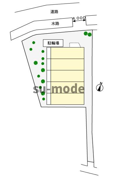 プレジェーネ一津屋の駐車場