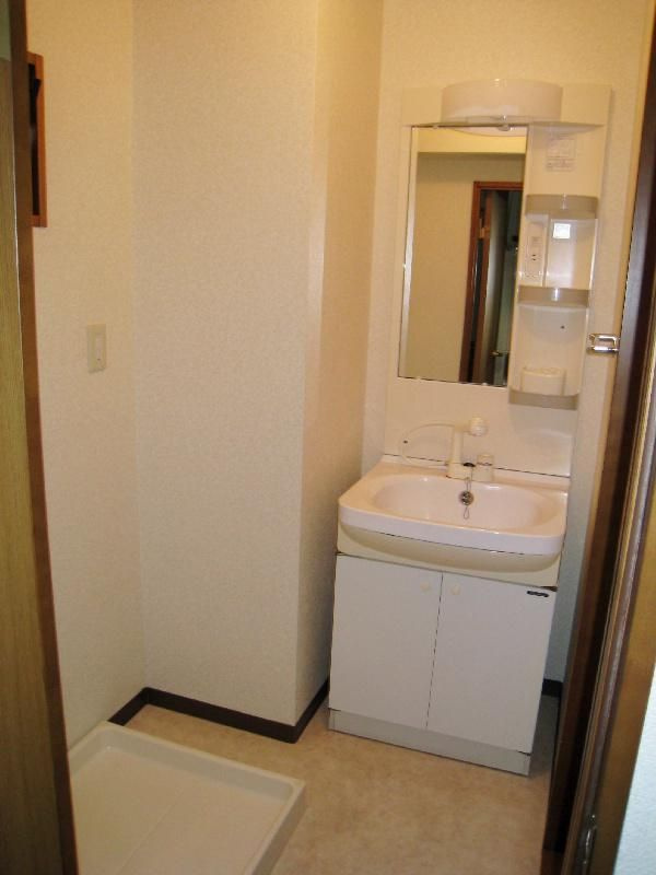 ヴィラ・ルース　　刈谷市近郊の賃貸はクラスホーム刈谷店の洗面所