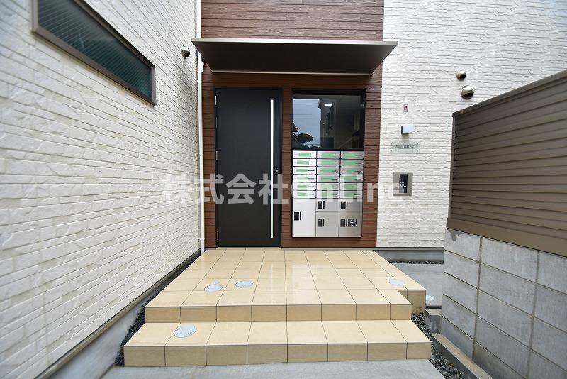 Muses花園本町のエントランス