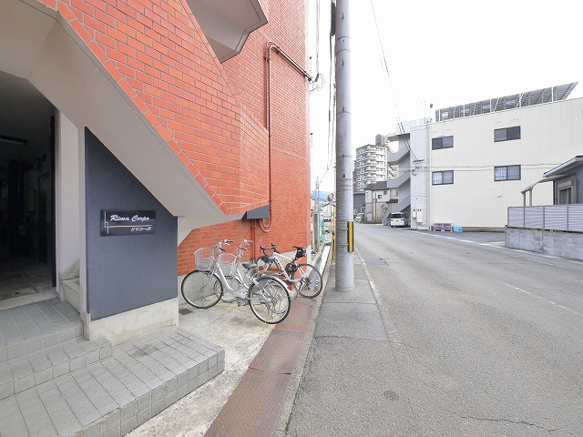 リマコーポのその他共用部分|自転車置き場
