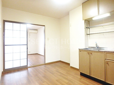 【居間・リビング】 | ＨＫガーデンＡ棟 | 同型タイプおしゃれなリビングです