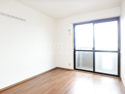 【寝室】 | ＨＫガーデンＡ棟 | 同型タイプ使い勝手のいい寝室です