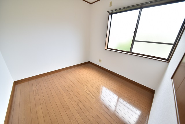 コーポNATSUの洋室