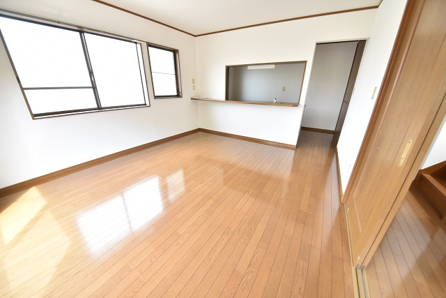 コーポNATSUの居間・リビング