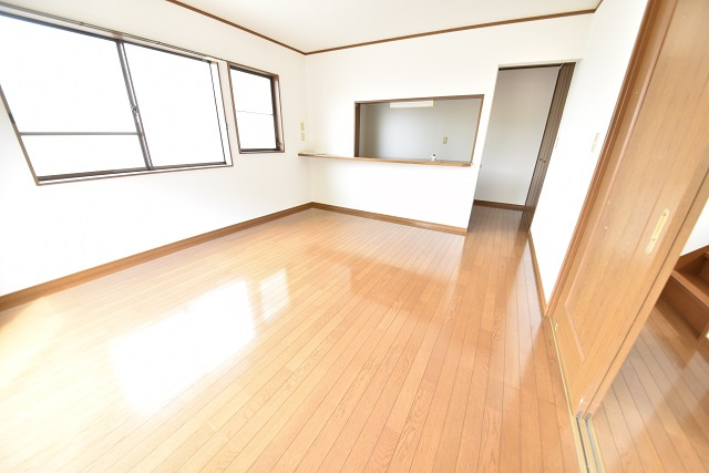 コーポNATSUの居間・リビング