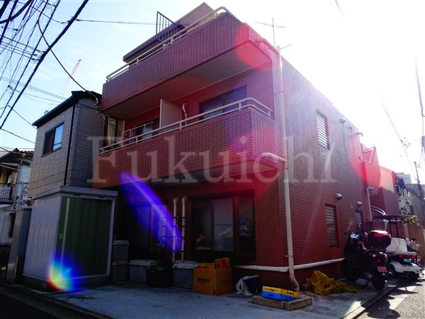 ファミール祐天寺の外観