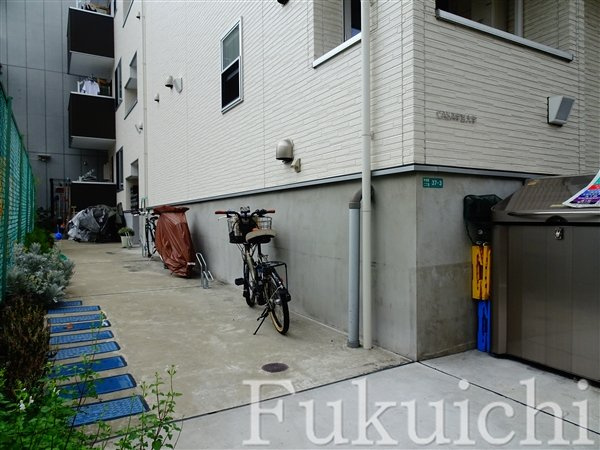 Casa学芸大学のエントランス