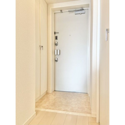 【玄関】 | ラ・ヴィ・アン・ローズ