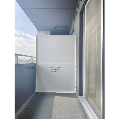 【バルコニー】 | ラ・ヴィ・アン・ローズ