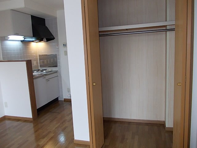 ヴィレッジ　トミタ　Ｄの収納