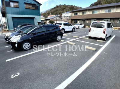 【駐車場】 | フォレストリオ | カースペースがあります