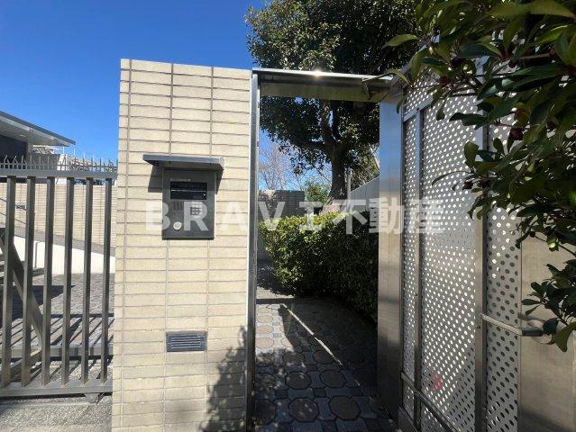 メゾン・ド・ヴィレ大阪城公園前　BRAVI不動産のエントランス|建物の内部です
