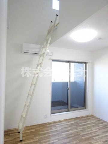 浜玉ルッソの洋室